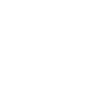 この展望台は、太平洋戦争の末期、戦艦大和を旗艦とする第二艦隊が沖縄決戦へ向かう途中、米軍機と死闘の末撃沈した海域を眺望できる場所に造られました。
第二艦隊の旗艦である戦艦大和は、ここから西南西約200粁の水深約340米の海底に沈んでおり、その右方に巡洋艦矢矧、駆逐艦磯風、濱風、霞、朝霜の順に沈んでおります。
このことは、戦艦大和会を中心に結成された「探索会」が、昭和五十五年七月の第一次海底探索、昭和五十六年四月の第二次探索、昭和五十七年五月の第三次探索により同水域を沈没地点と断定。昭和六十年八月には、海の墓標委員会がイギリスの潜水艇パイセス二号の協力を得て行った潜航調査で確認。また、
平成十一年八月テレビ朝日がタイタニック号の水中撮影や船体の一部引き
揚げを手掛けたフランスのサルベージチームの協力を得て行った二隻の潜航艇による
潜水調査で確認されております。